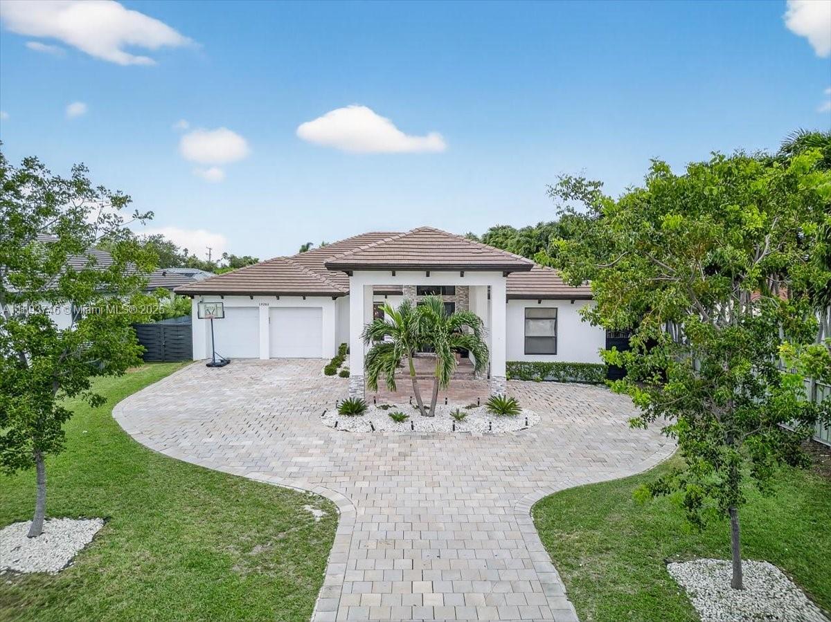 19200 Belview Dr