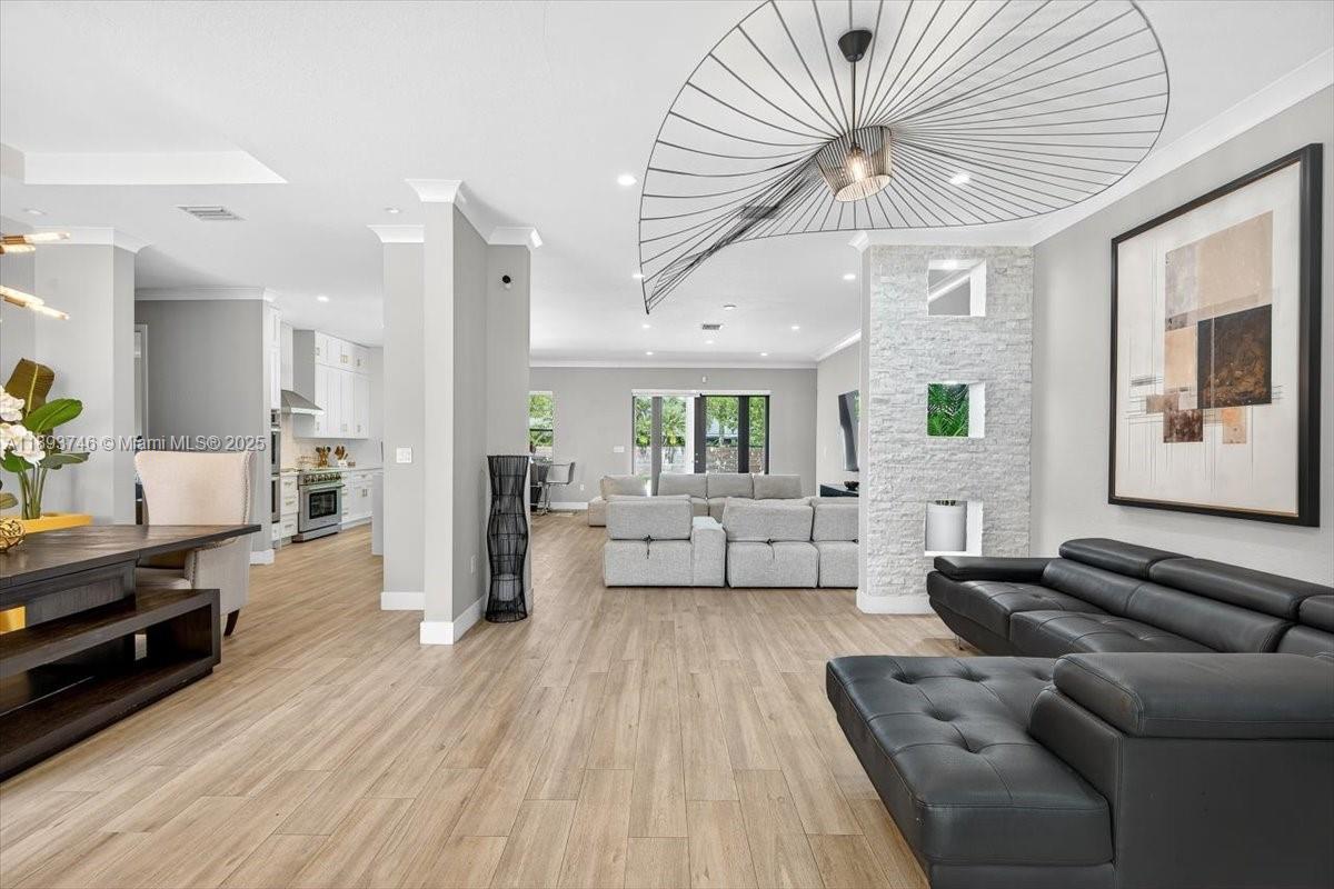 SEARS HOMELIFE - Residential