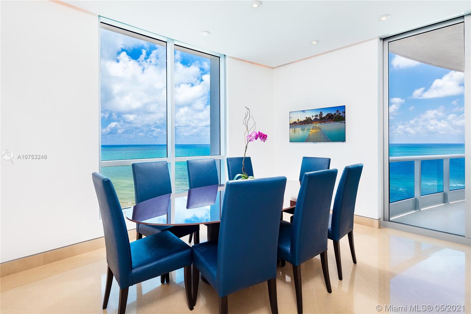 THE RESIDENCES AT THE BAT - Residential