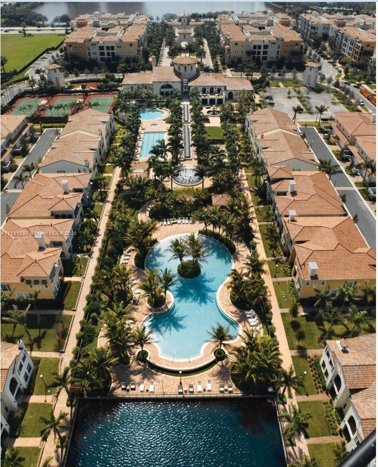 VILLA BIARRITZ CONDO - Residential