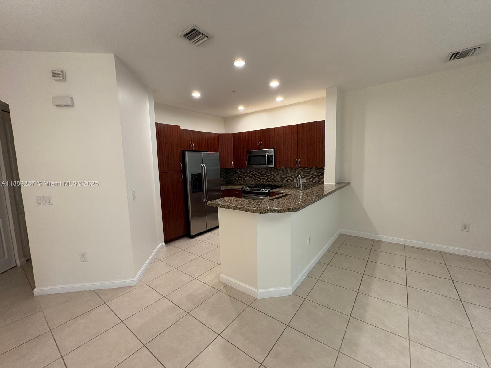 VILLA BIARRITZ CONDO - Residential
