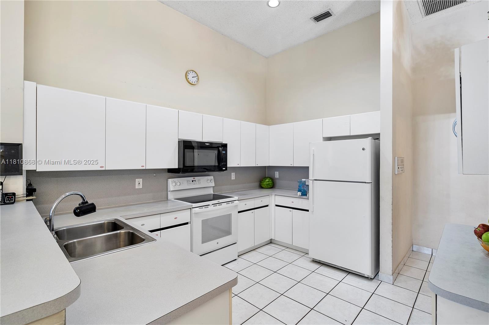 SECTOR 6 EAST - Residential