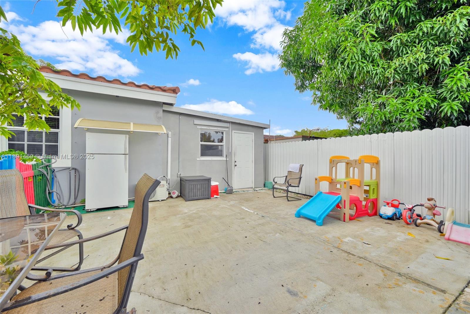 ZENA GARDENS - Residential
