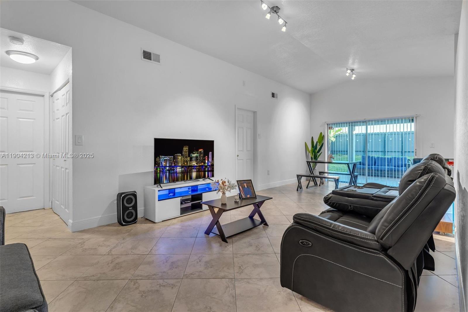 STRAWBERRY FIELD SUB - Residential