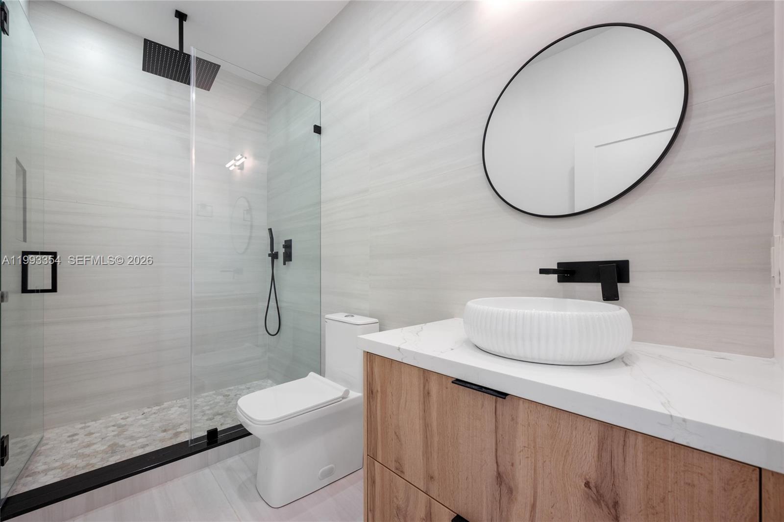 C GABLES GRANADA SEC - Residential