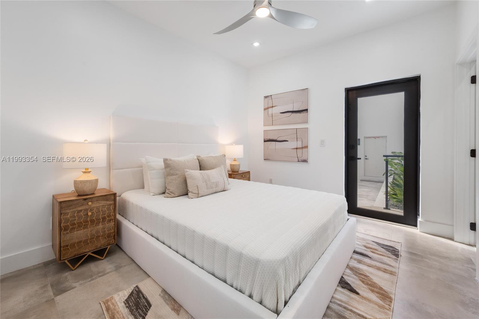 C GABLES GRANADA SEC - Residential