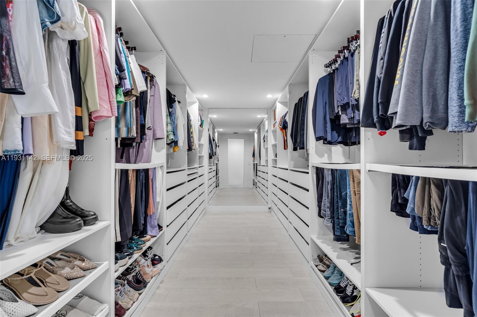 EL PORTAL - Residential