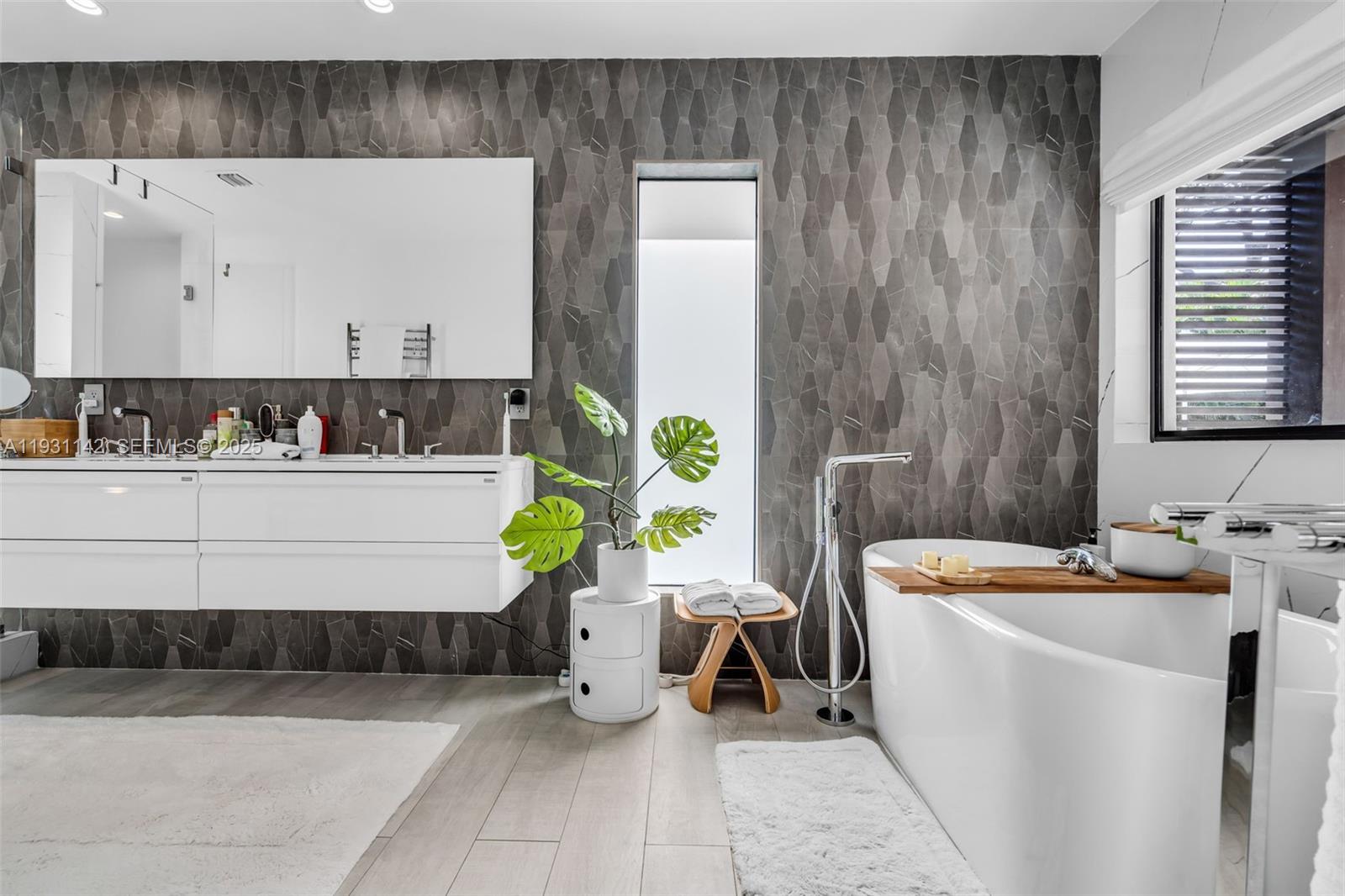 EL PORTAL - Residential