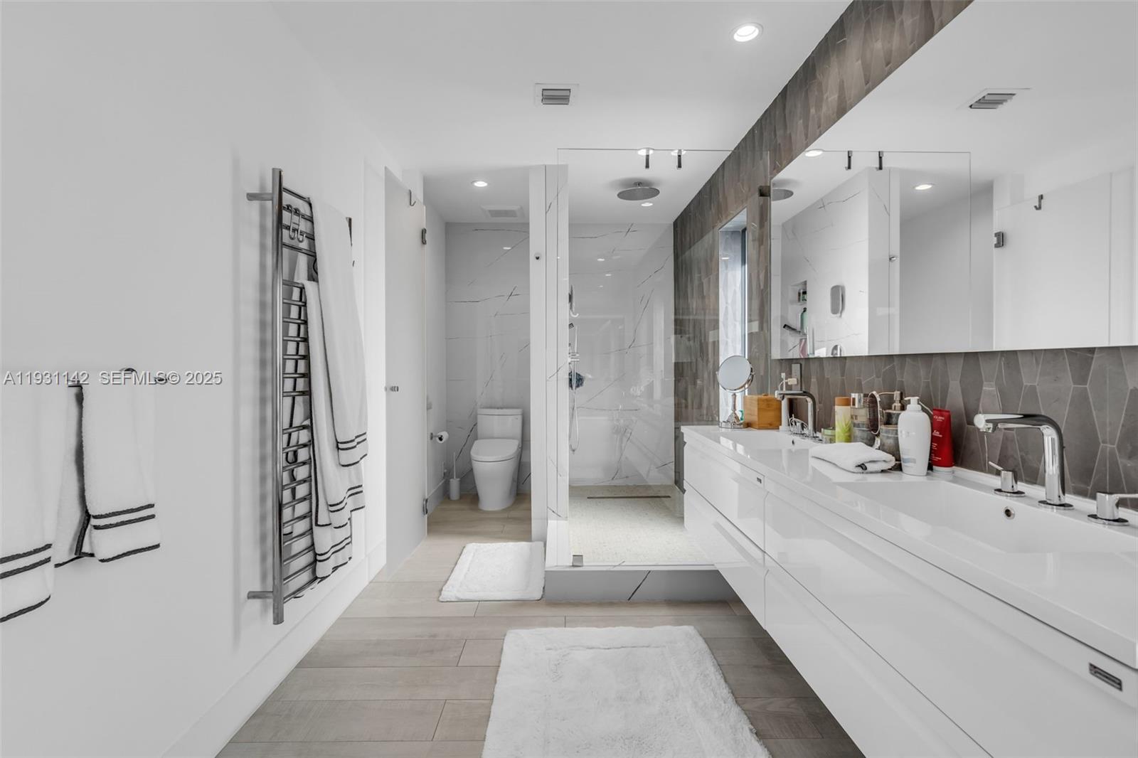 EL PORTAL - Residential