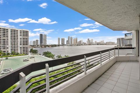 A home in Aventura