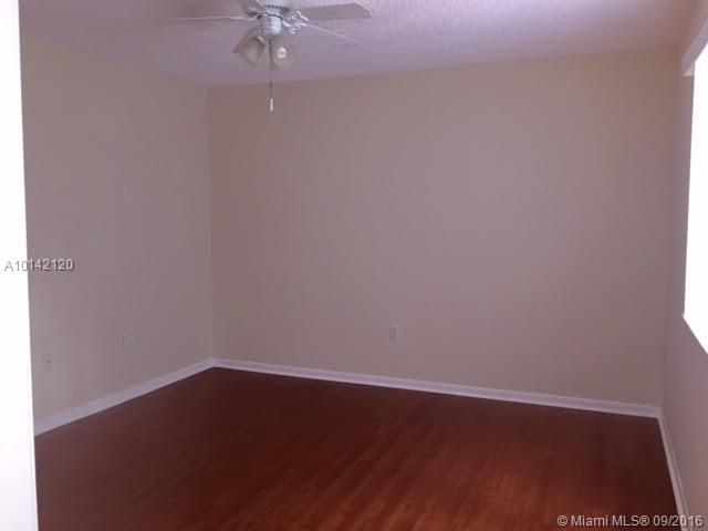 DAVIS GARDENS - Residential