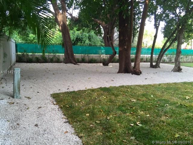 DAVIS GARDENS - Residential