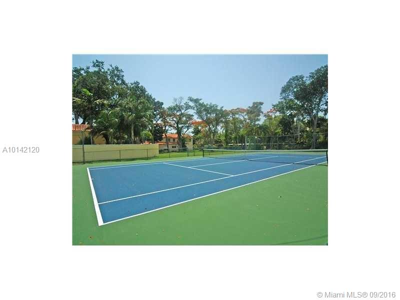 DAVIS GARDENS - Residential