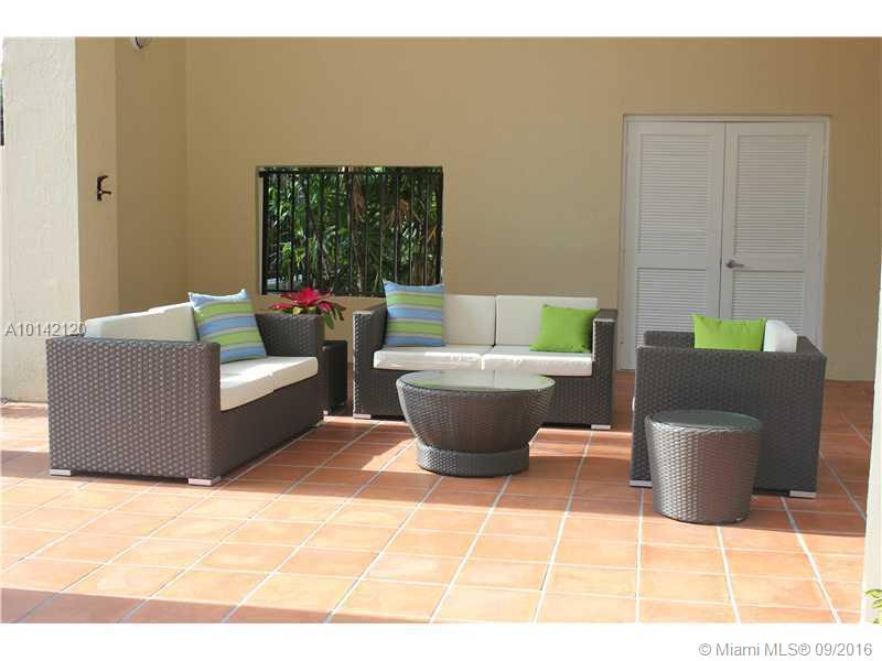 DAVIS GARDENS - Residential