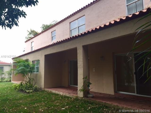 DAVIS GARDENS - Residential