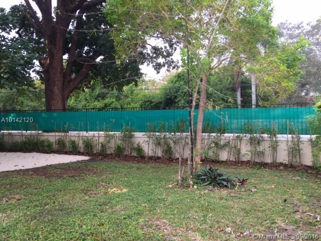 DAVIS GARDENS - Residential