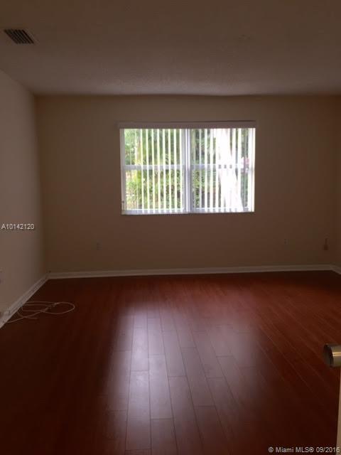 DAVIS GARDENS - Residential