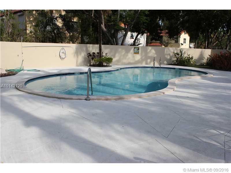 DAVIS GARDENS - Residential