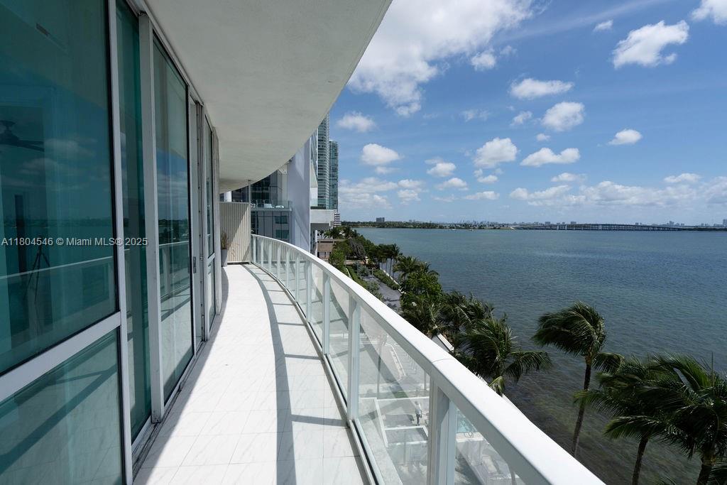ONYX ON THE BAY CONDO - Residential