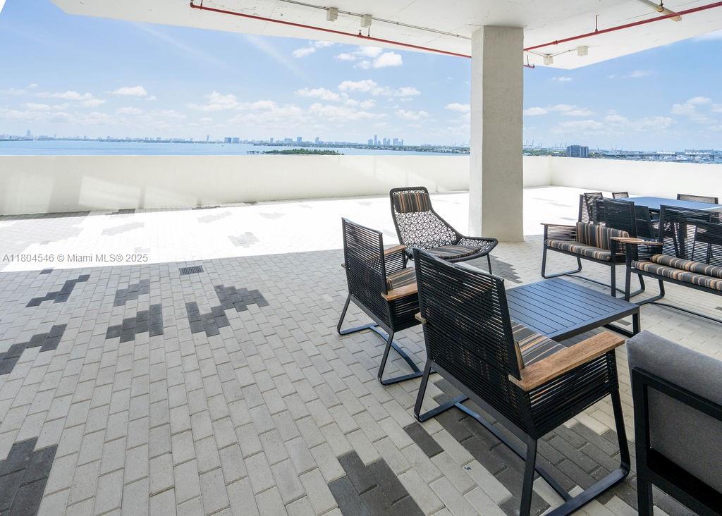 ONYX ON THE BAY CONDO - Residential