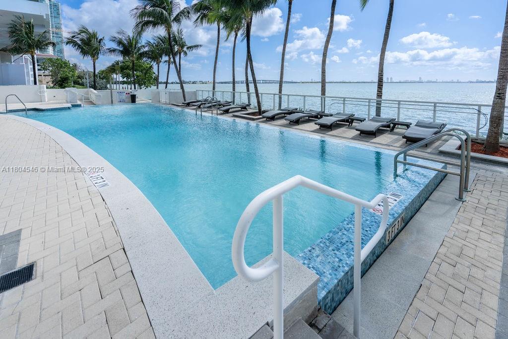 ONYX ON THE BAY CONDO - Residential