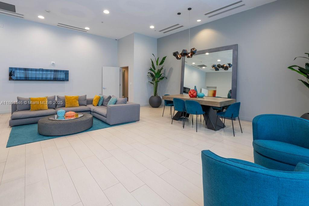 ONYX ON THE BAY CONDO - Residential