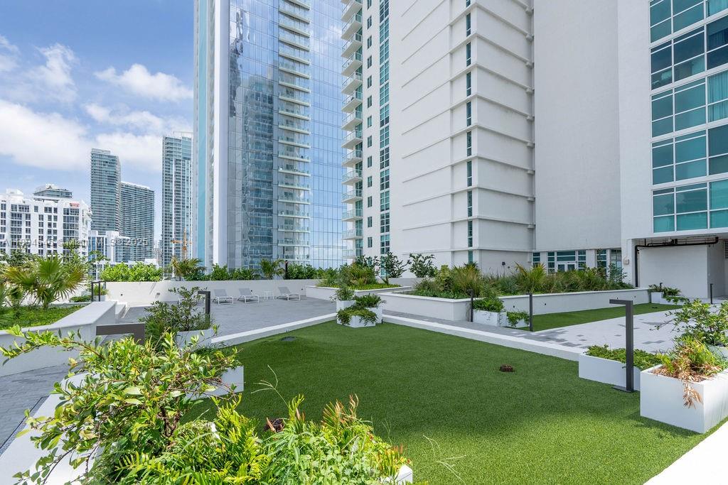 ONYX ON THE BAY CONDO - Residential