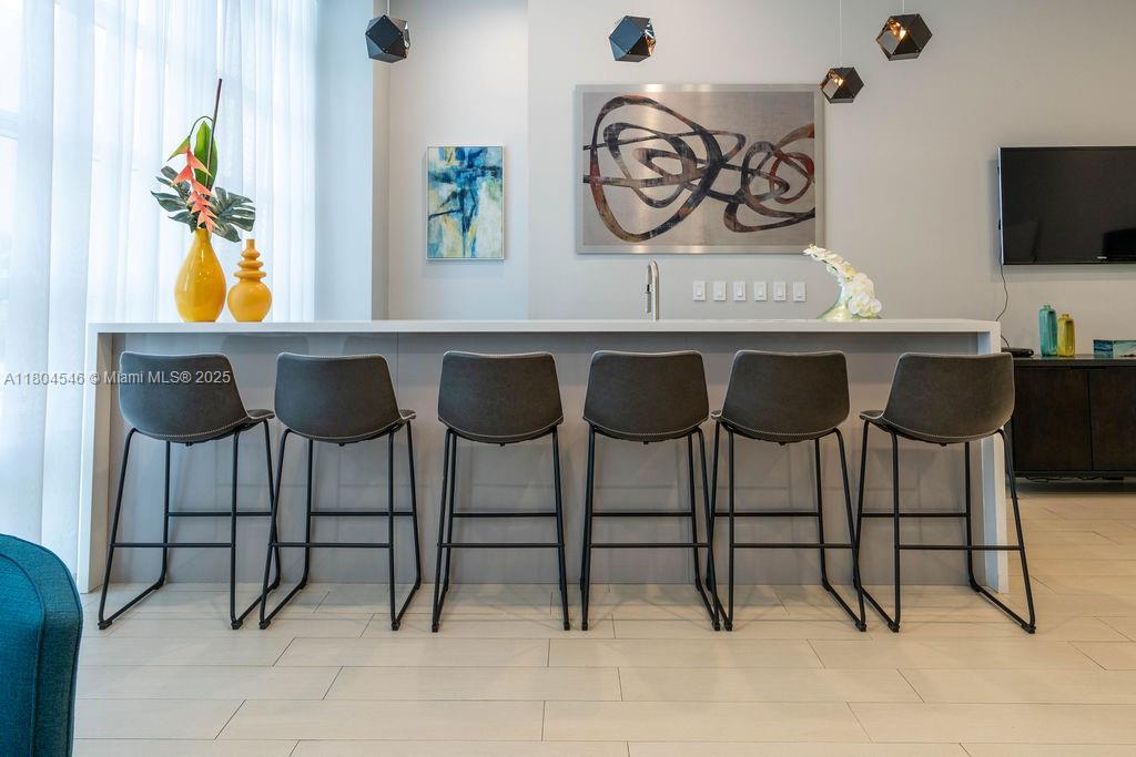 ONYX ON THE BAY CONDO - Residential