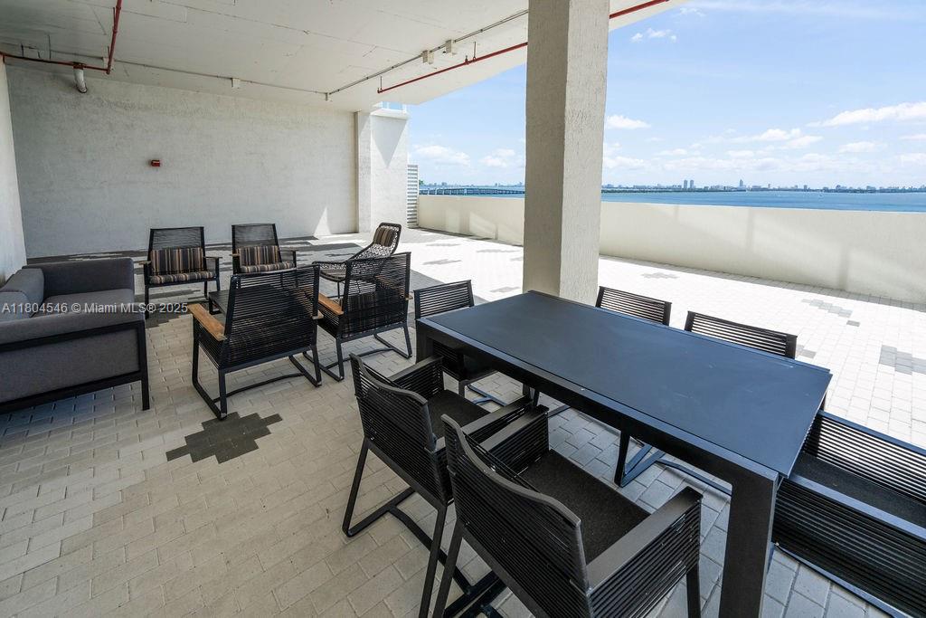 ONYX ON THE BAY CONDO - Residential