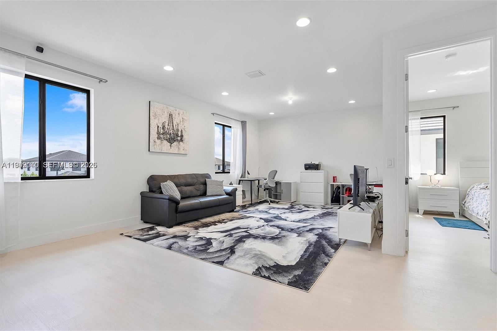 TUSCAN ISLES - Residential