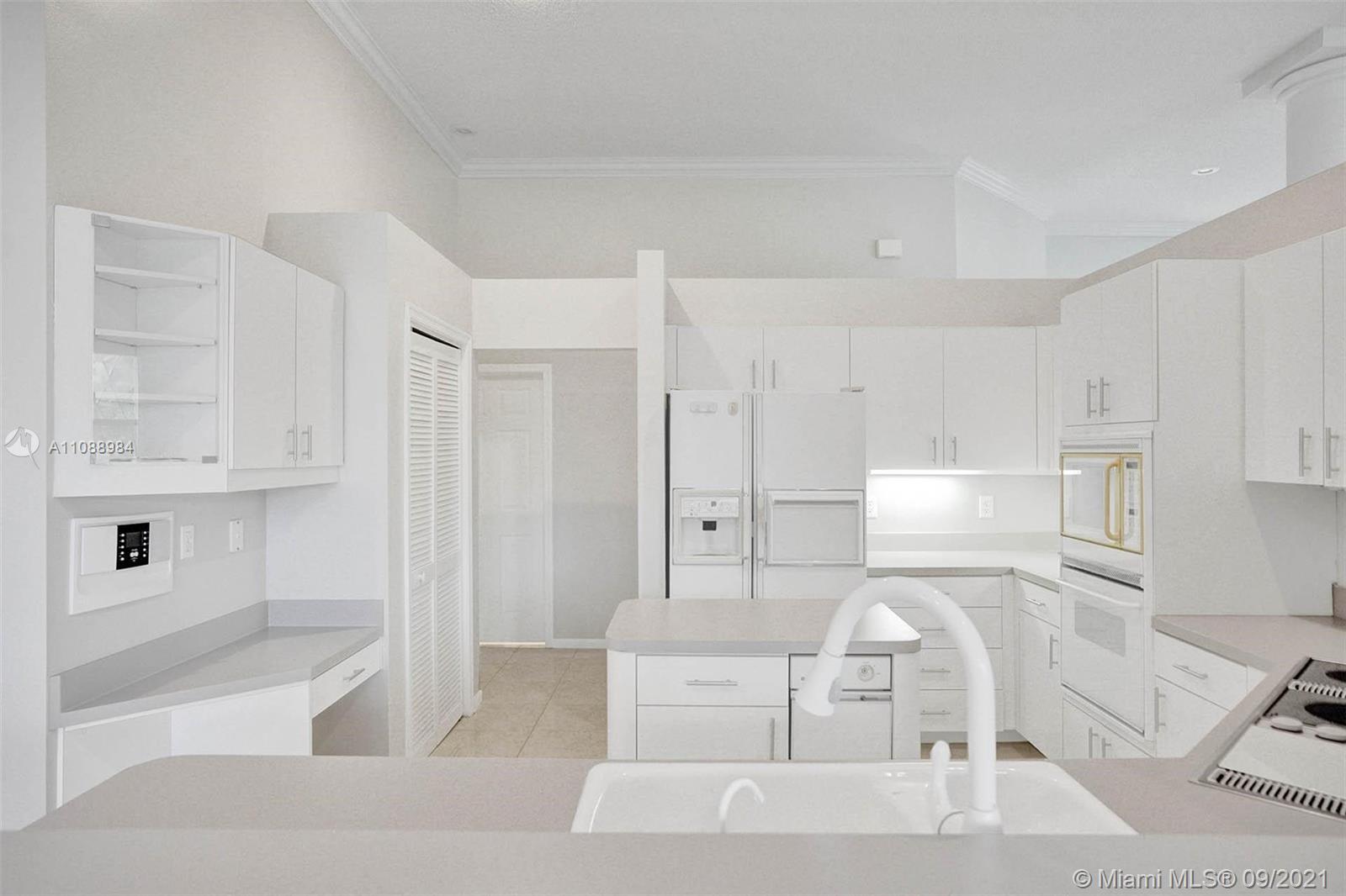 Weston Hills CC - Residential