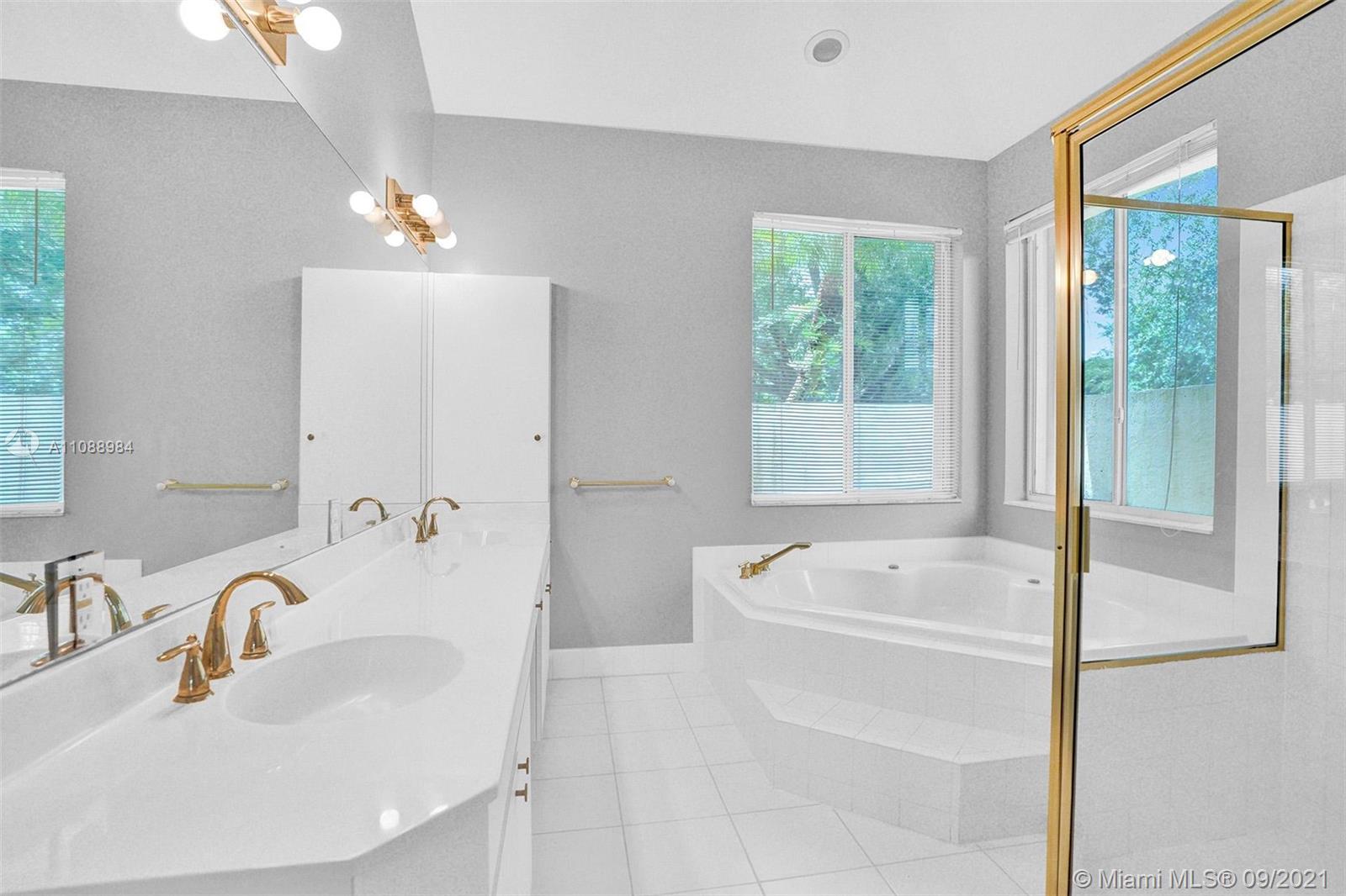 Weston Hills CC - Residential