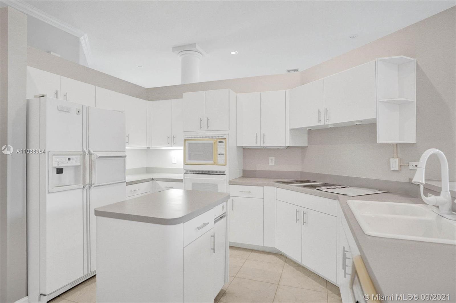 Weston Hills CC - Residential