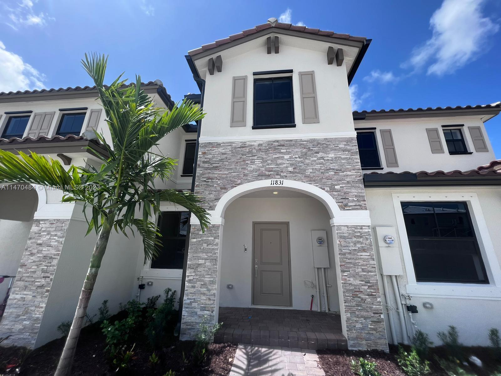 NICE VILLA AT CORSICA. LENNAR's NEWEST COMMUNITY IN THE AREA. GREAT LAYOUT FEATURING 3BEDS/2.5 BATHROOMS. W/D INSIDE. TILED ALL SOCIAL AREAS IN FIRST FLOOR. CARPETED UPSTAIRS. STAINLESS STEEL APPLIANCES. BLINDS. EXCELLENT LOCATION CLOSE TO GREAT SCHOOLS. VERY NICE RESIDENTIAL AREA CLOSE TO RESTAURANTS AND SHOPPING. INSTRUCTIONS IN BROKERS REMARKS.