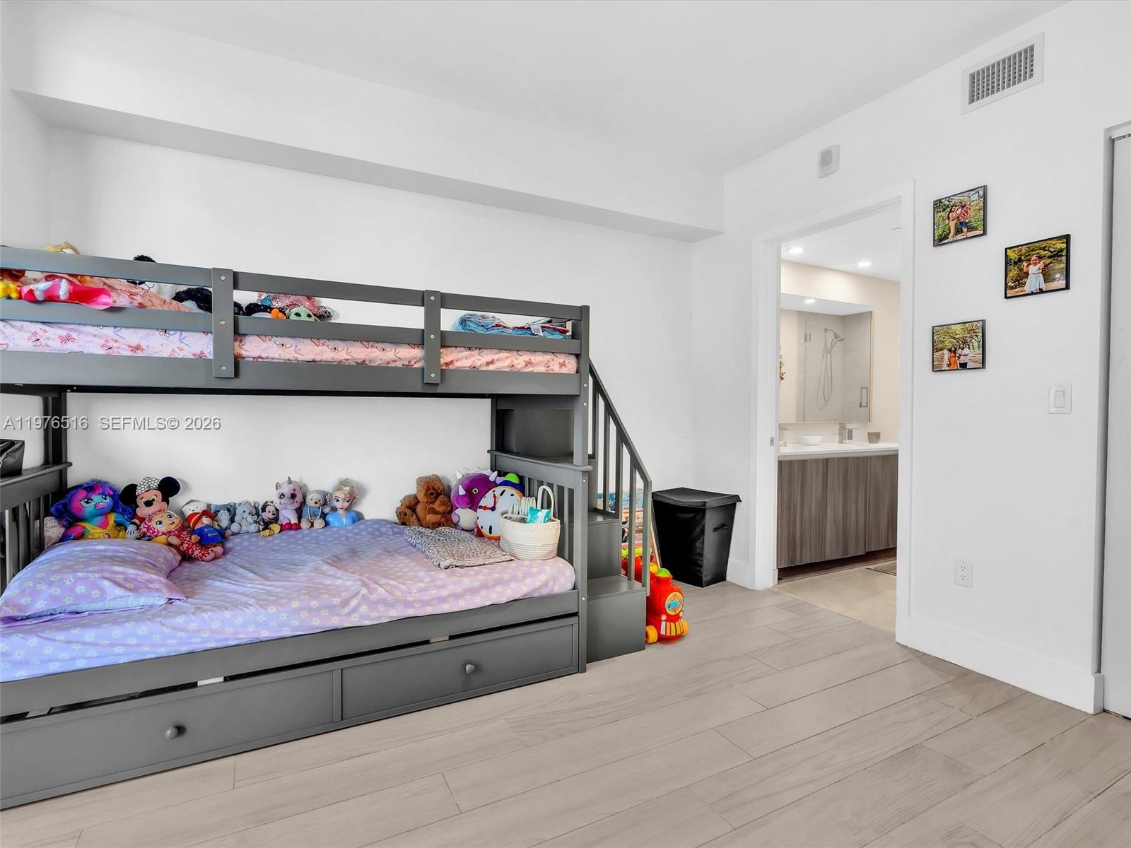 ARIA ON THE BAY CONDO - Residential Lease