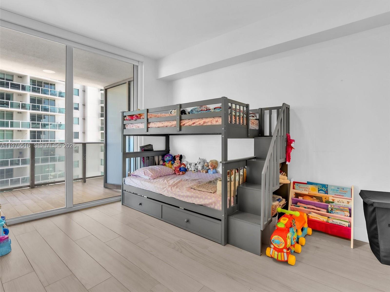 ARIA ON THE BAY CONDO - Residential Lease