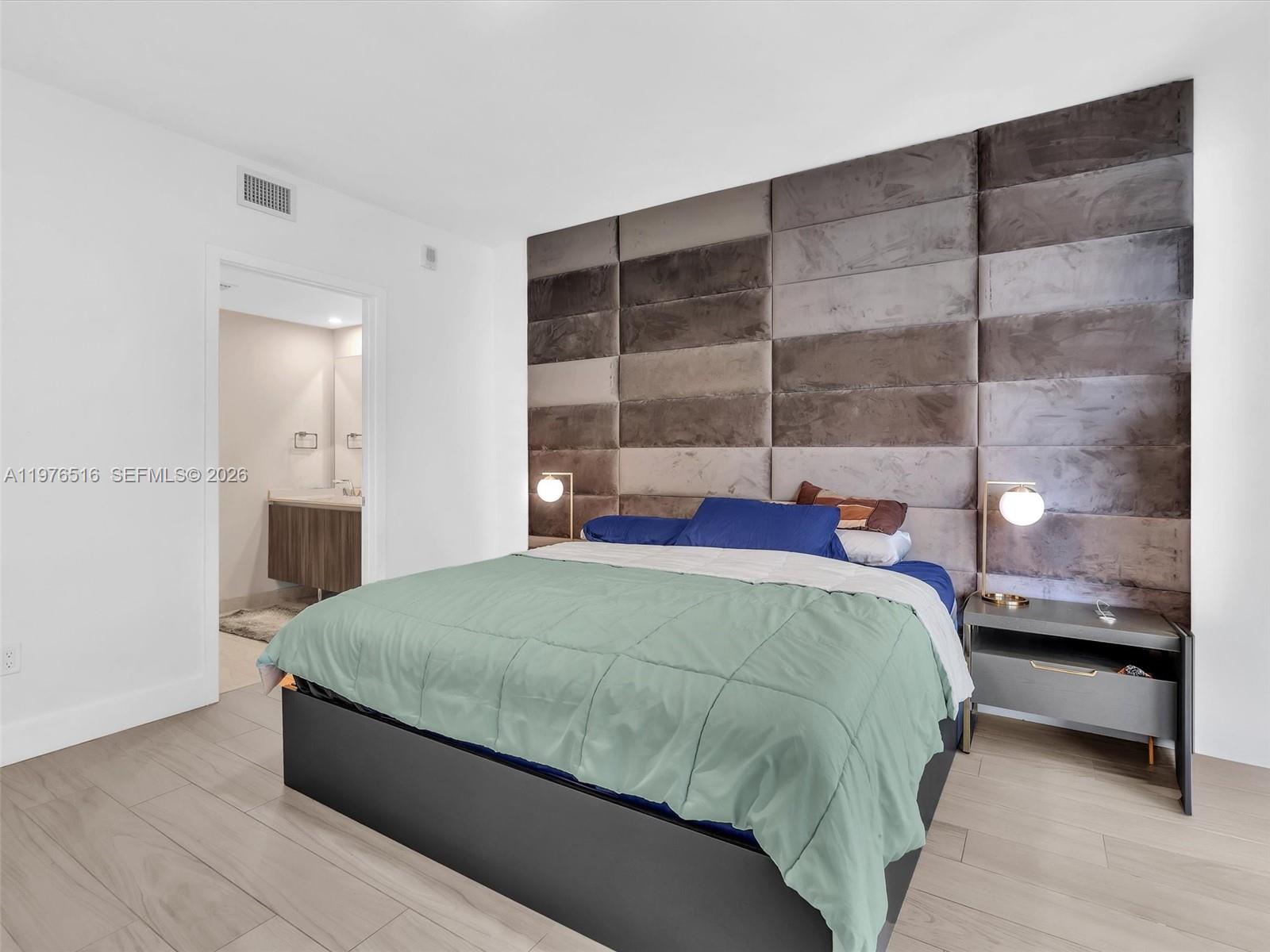 ARIA ON THE BAY CONDO - Residential Lease