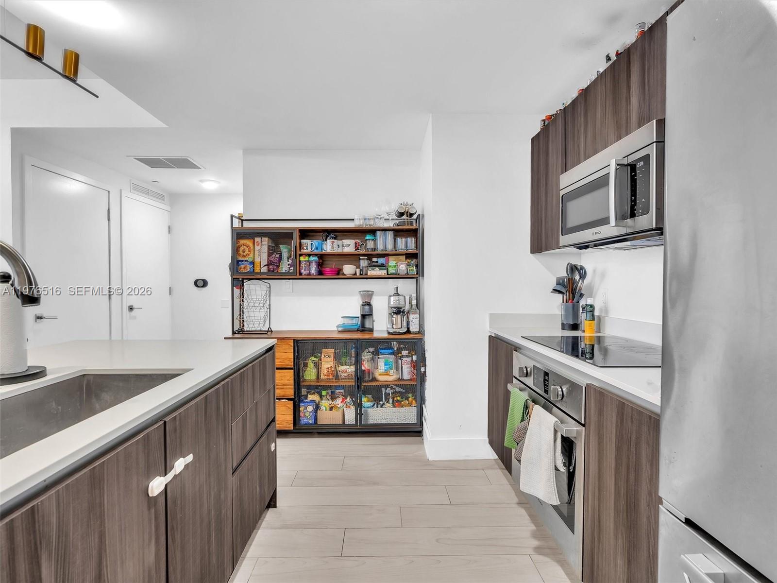 ARIA ON THE BAY CONDO - Residential Lease