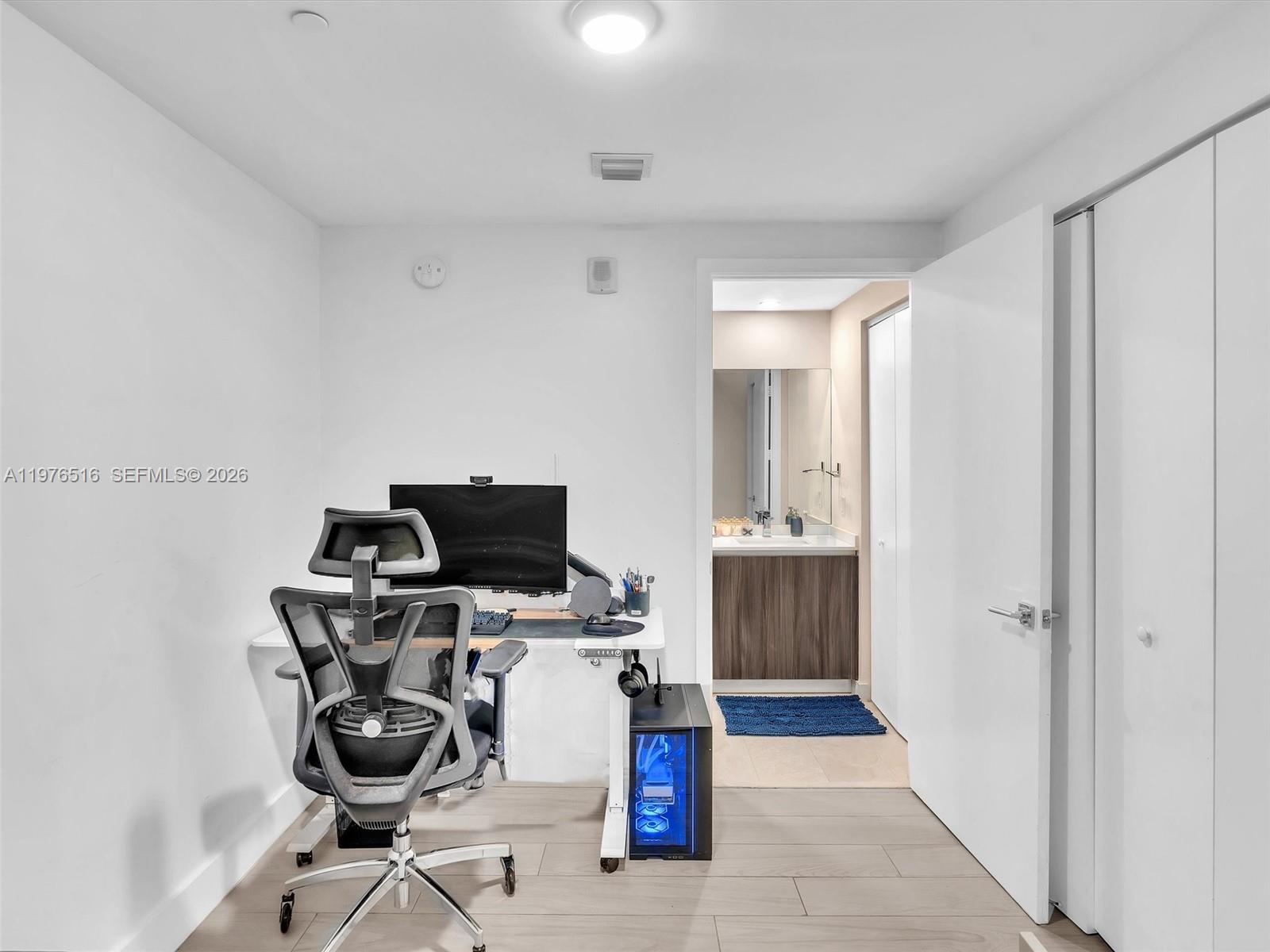 ARIA ON THE BAY CONDO - Residential Lease