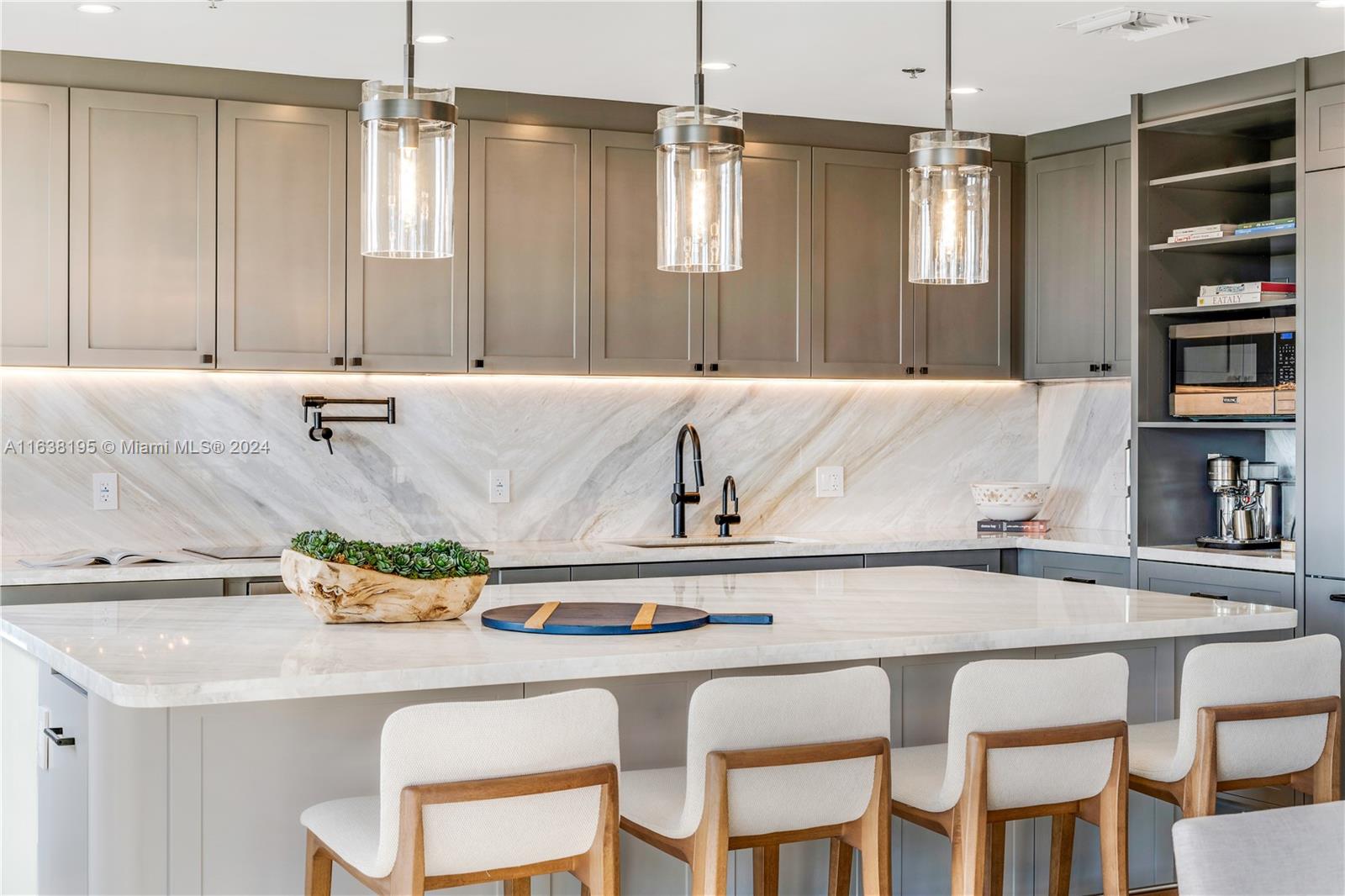 DEERING BAY CONDO I - Residential