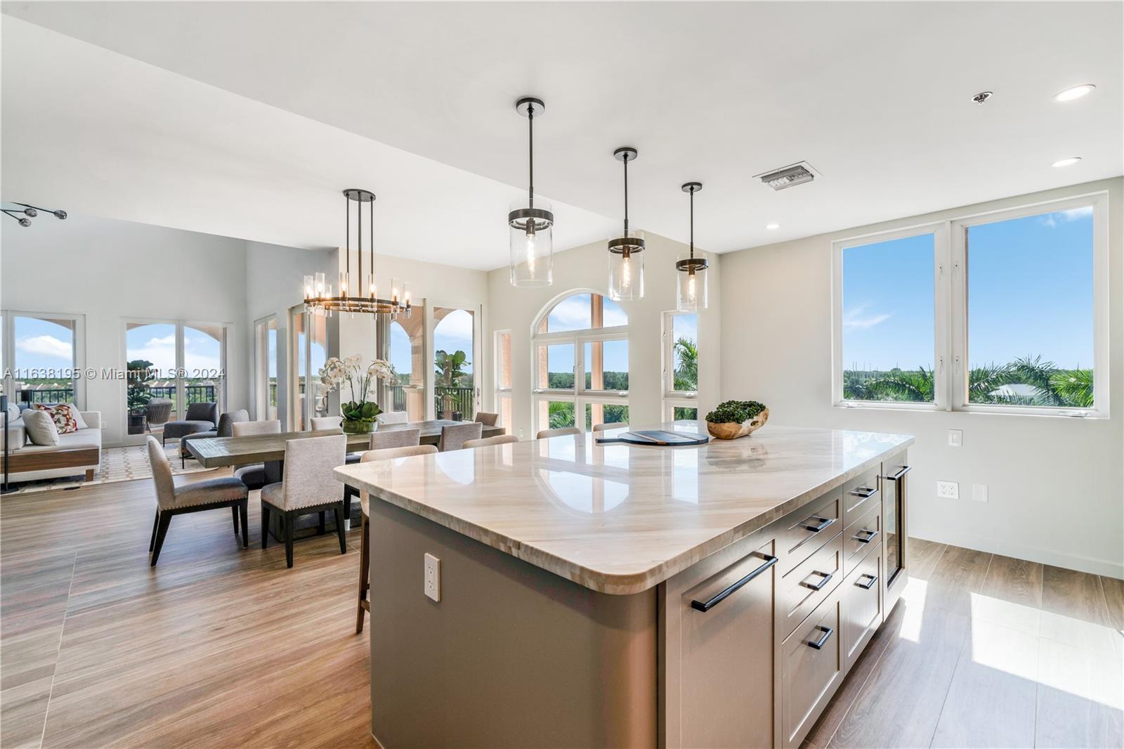 DEERING BAY CONDO I - Residential
