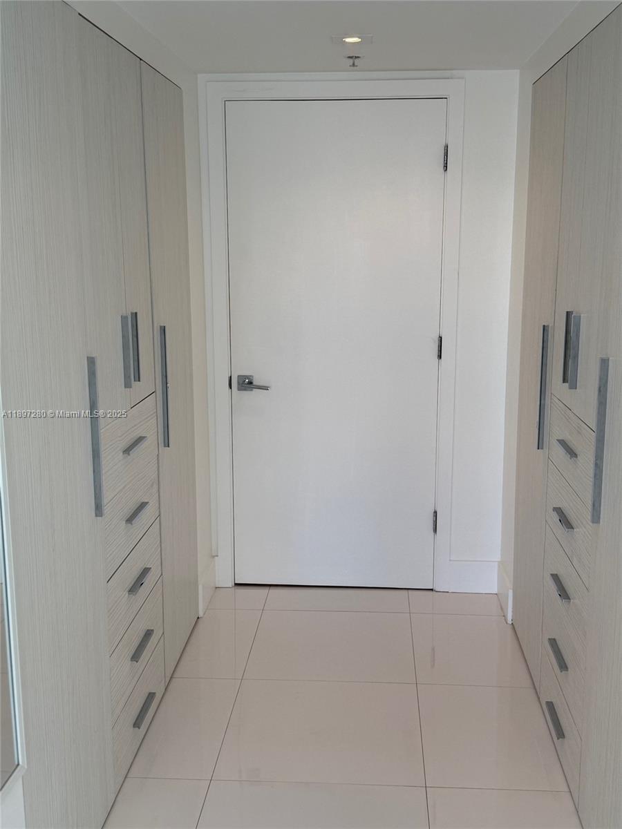 THE MARK ON BRICKELL COND - Residential
