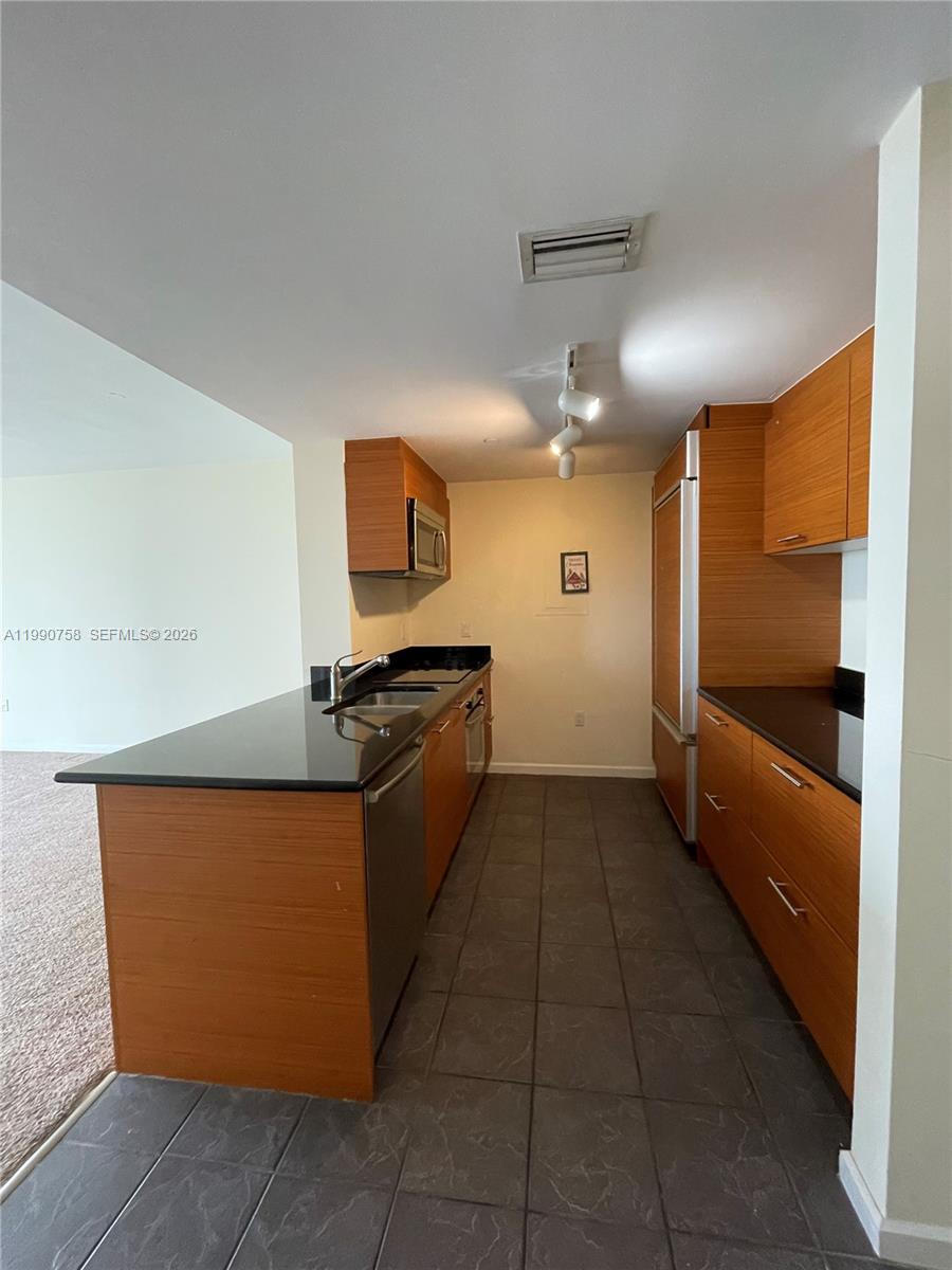 50 BISCAYNE CONDO - Residential