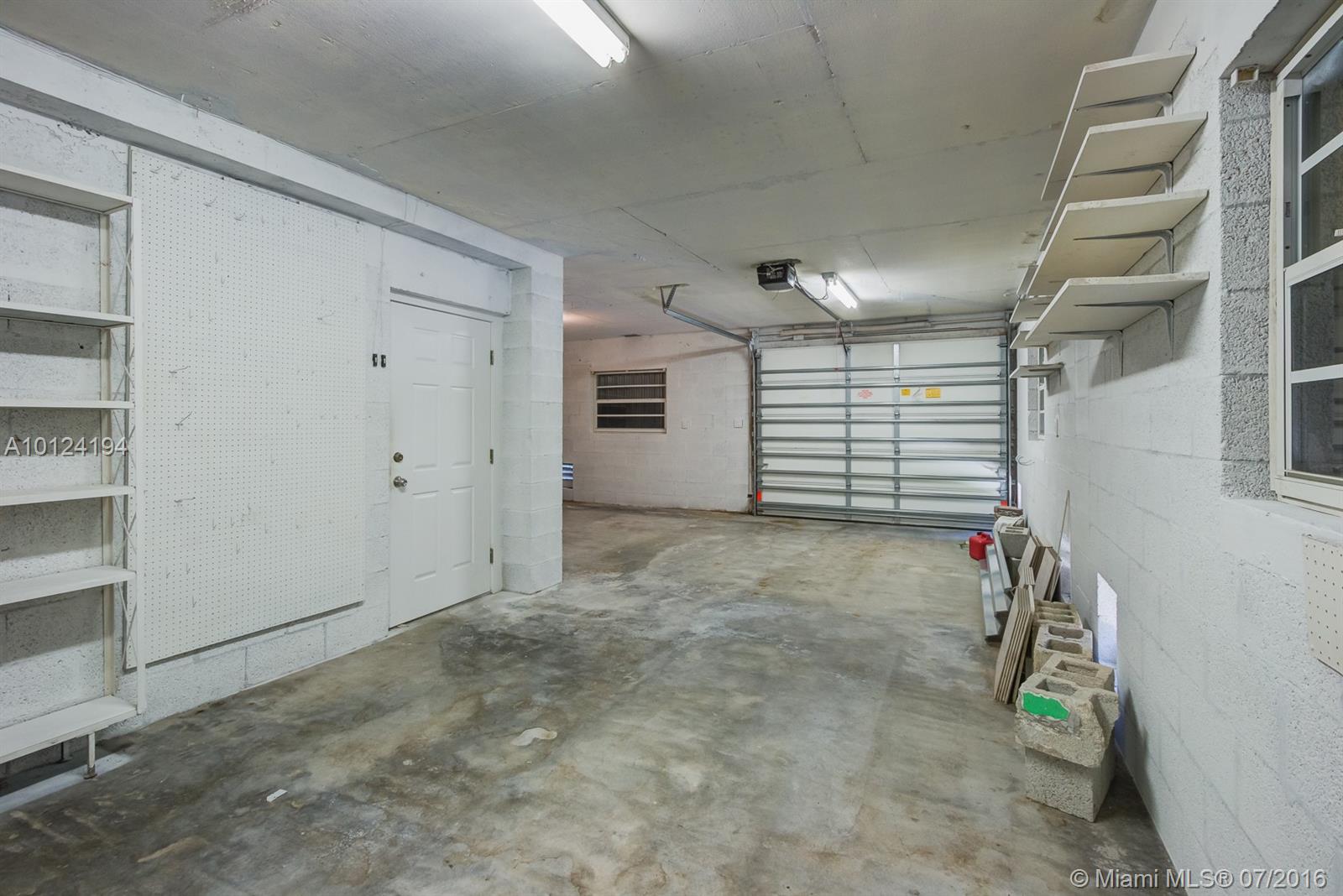 Singletons Add Tavernier - Residential