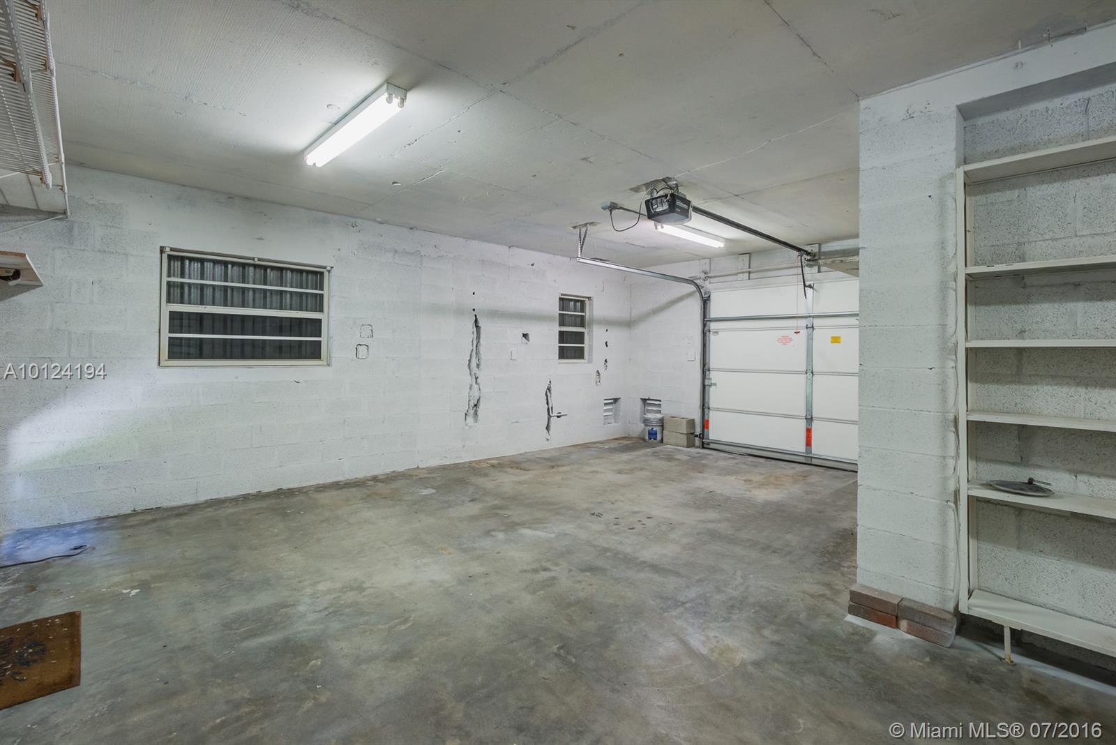 Singletons Add Tavernier - Residential