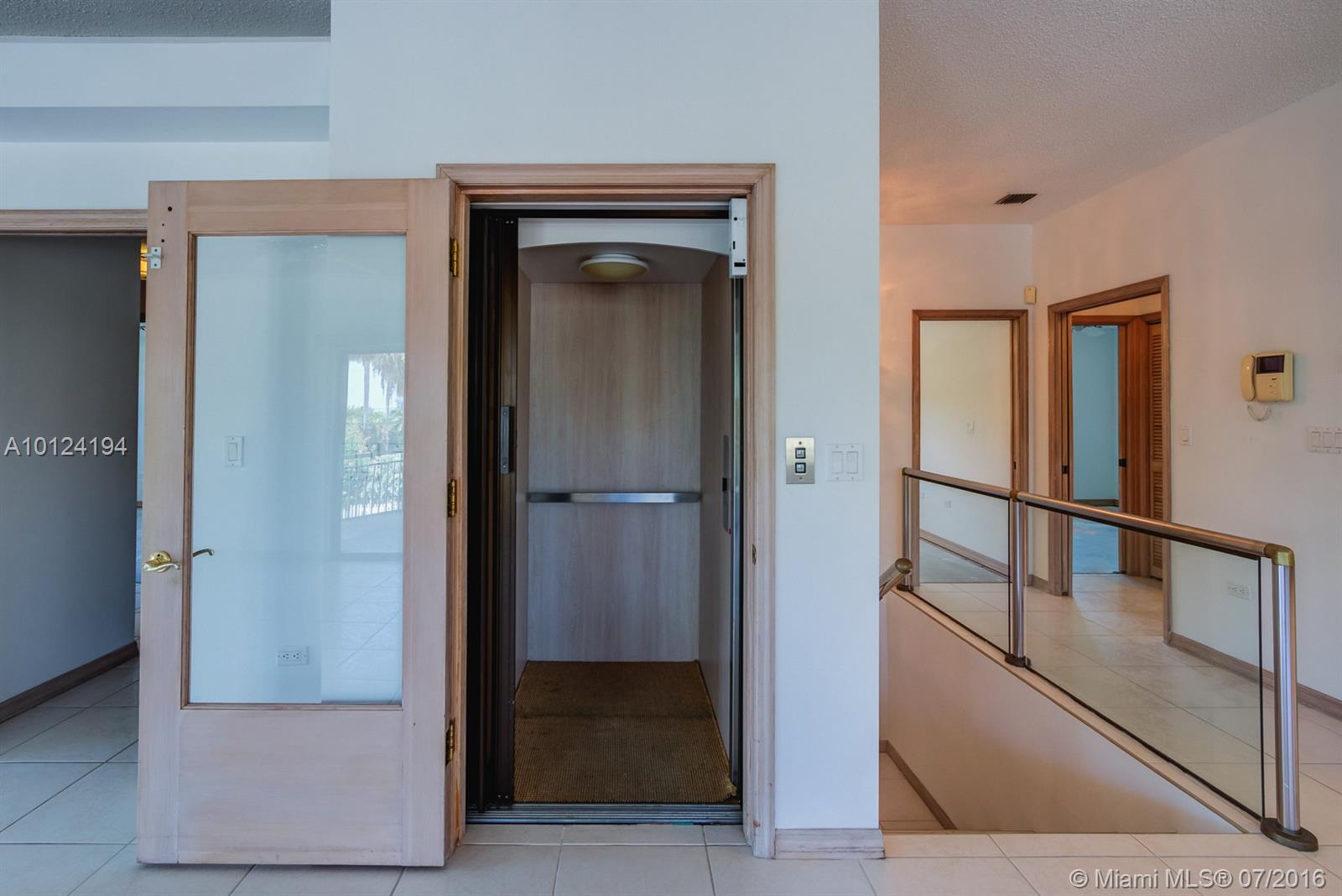 Singletons Add Tavernier - Residential