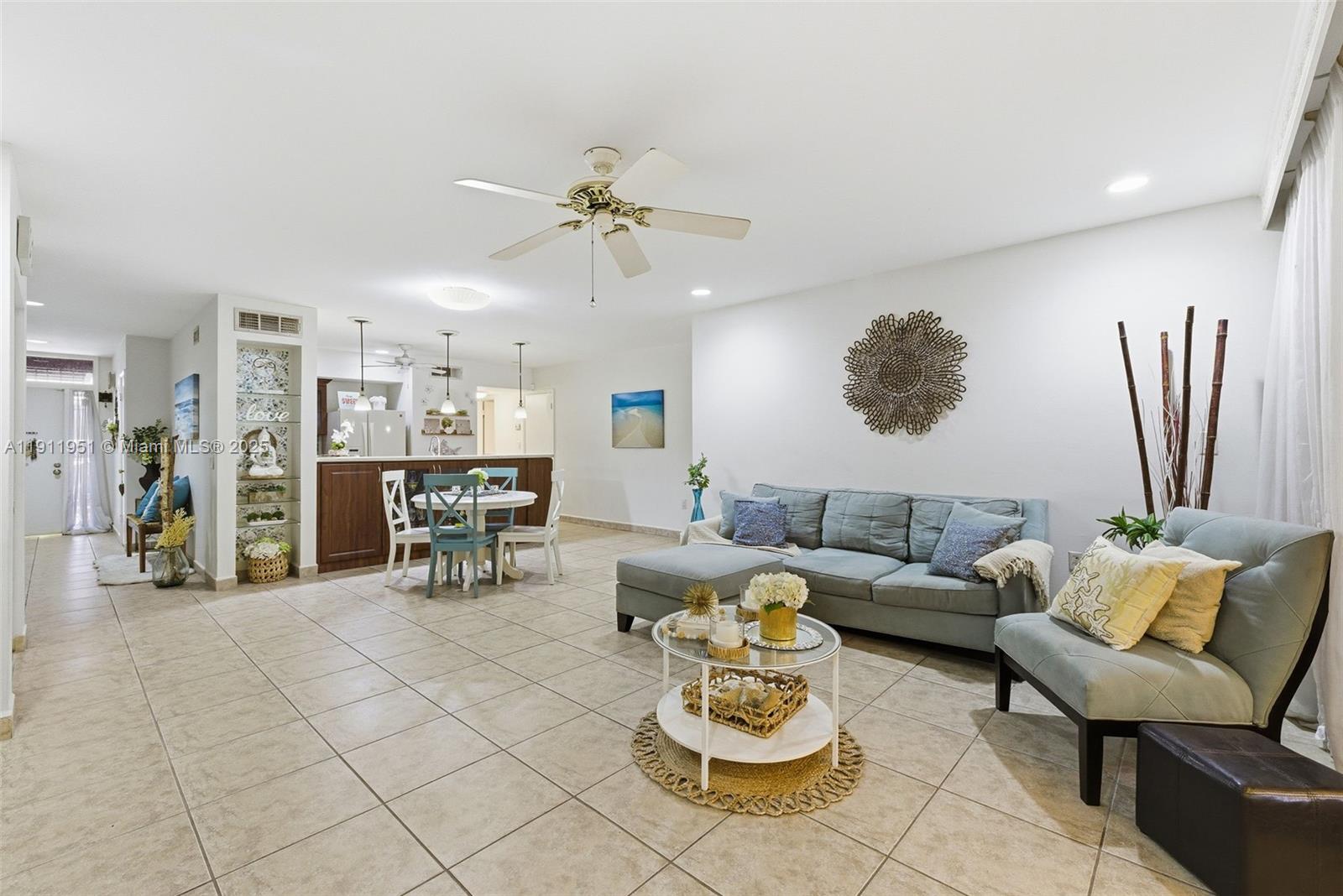 MIAMI LAKES WINDMILL GATE - Residential