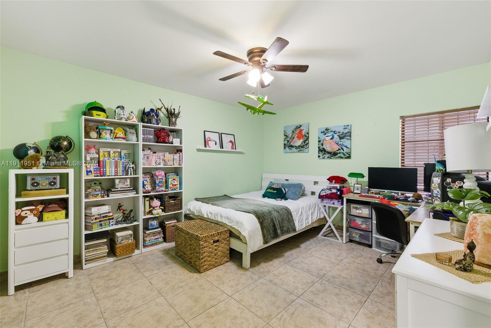 MIAMI LAKES WINDMILL GATE - Residential