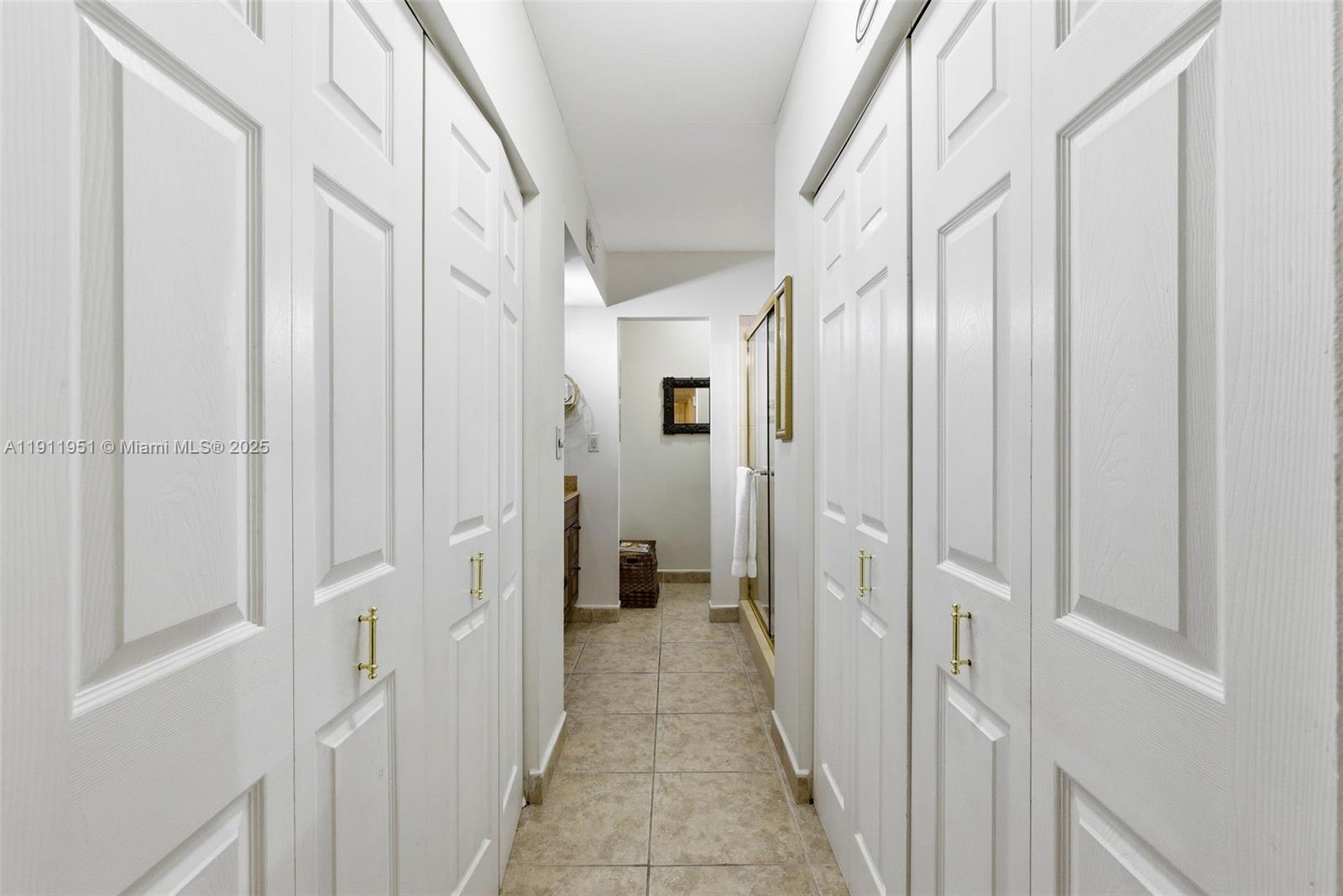 MIAMI LAKES WINDMILL GATE - Residential