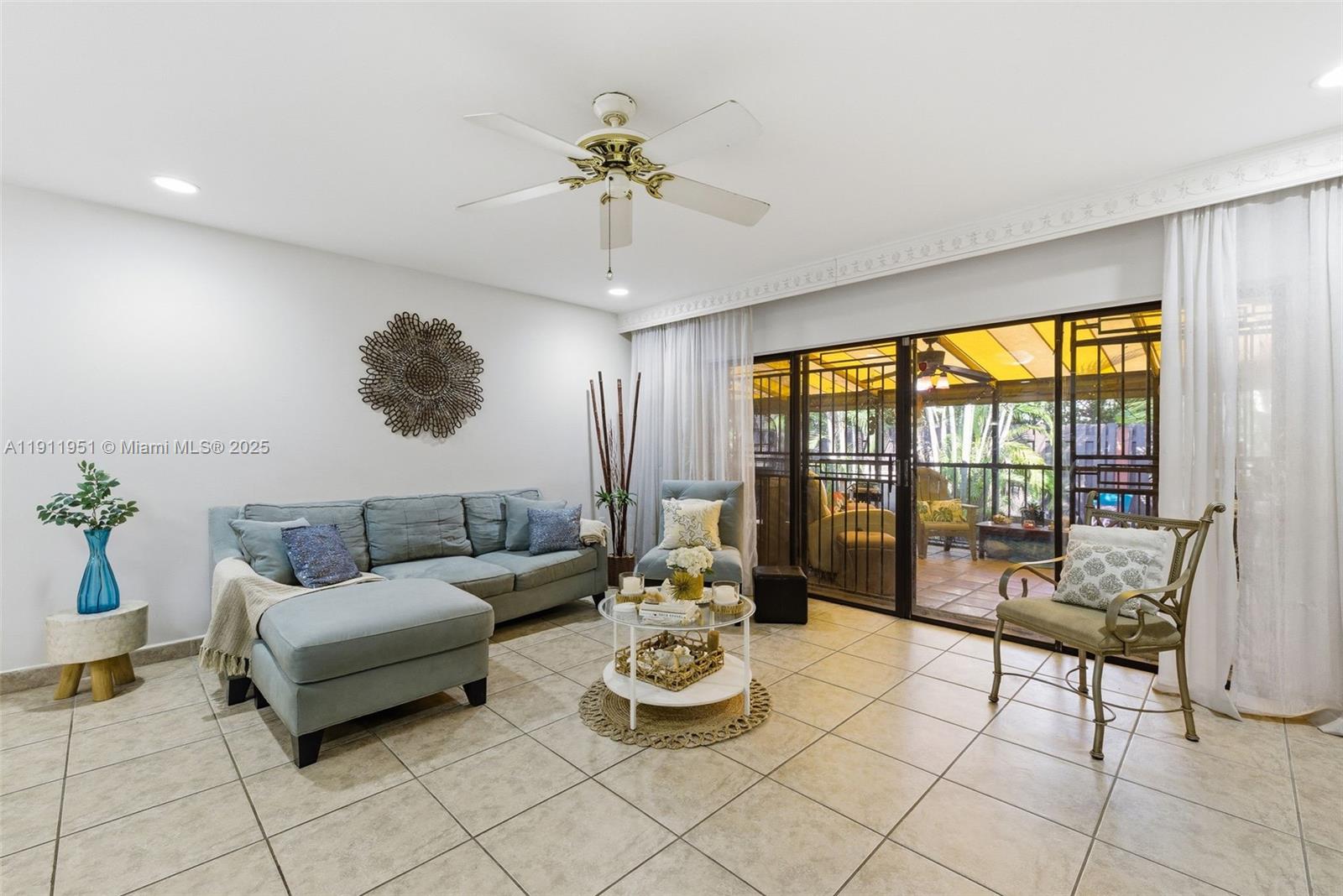 MIAMI LAKES WINDMILL GATE - Residential